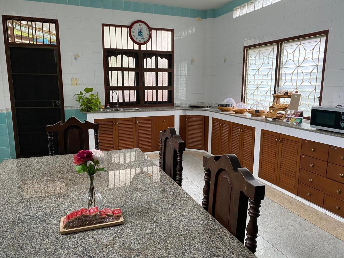 Niece Hostel Phuket - Sha Extra Plus Dış mekan fotoğraf