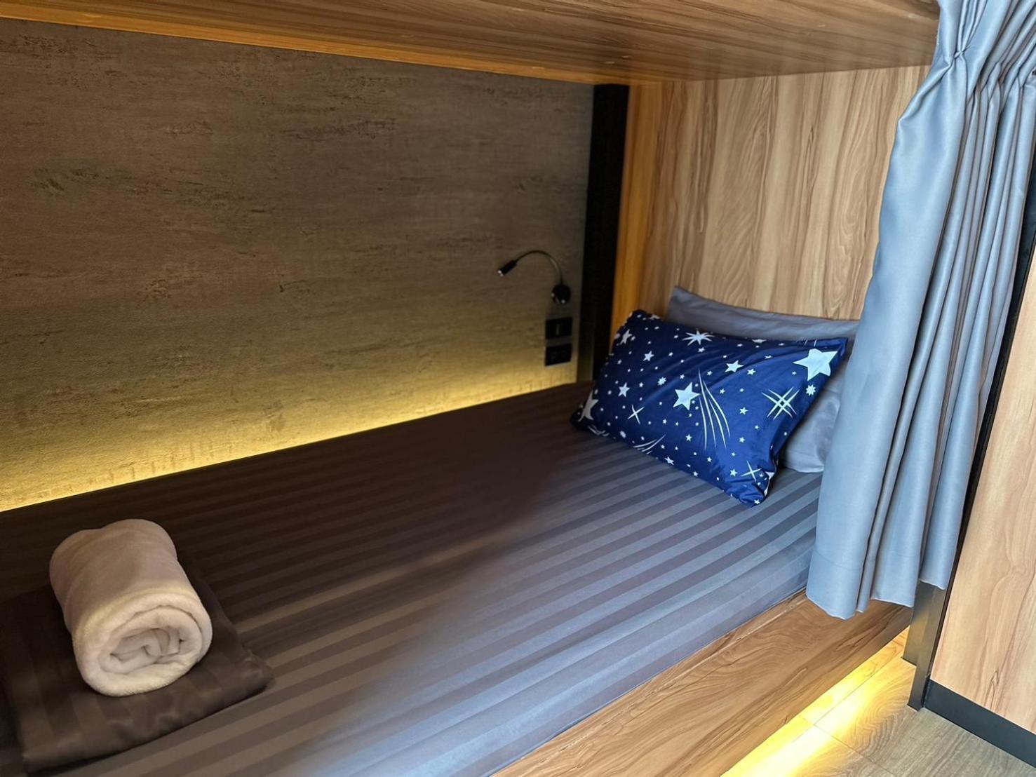 Niece Hostel Phuket - Sha Extra Plus Dış mekan fotoğraf