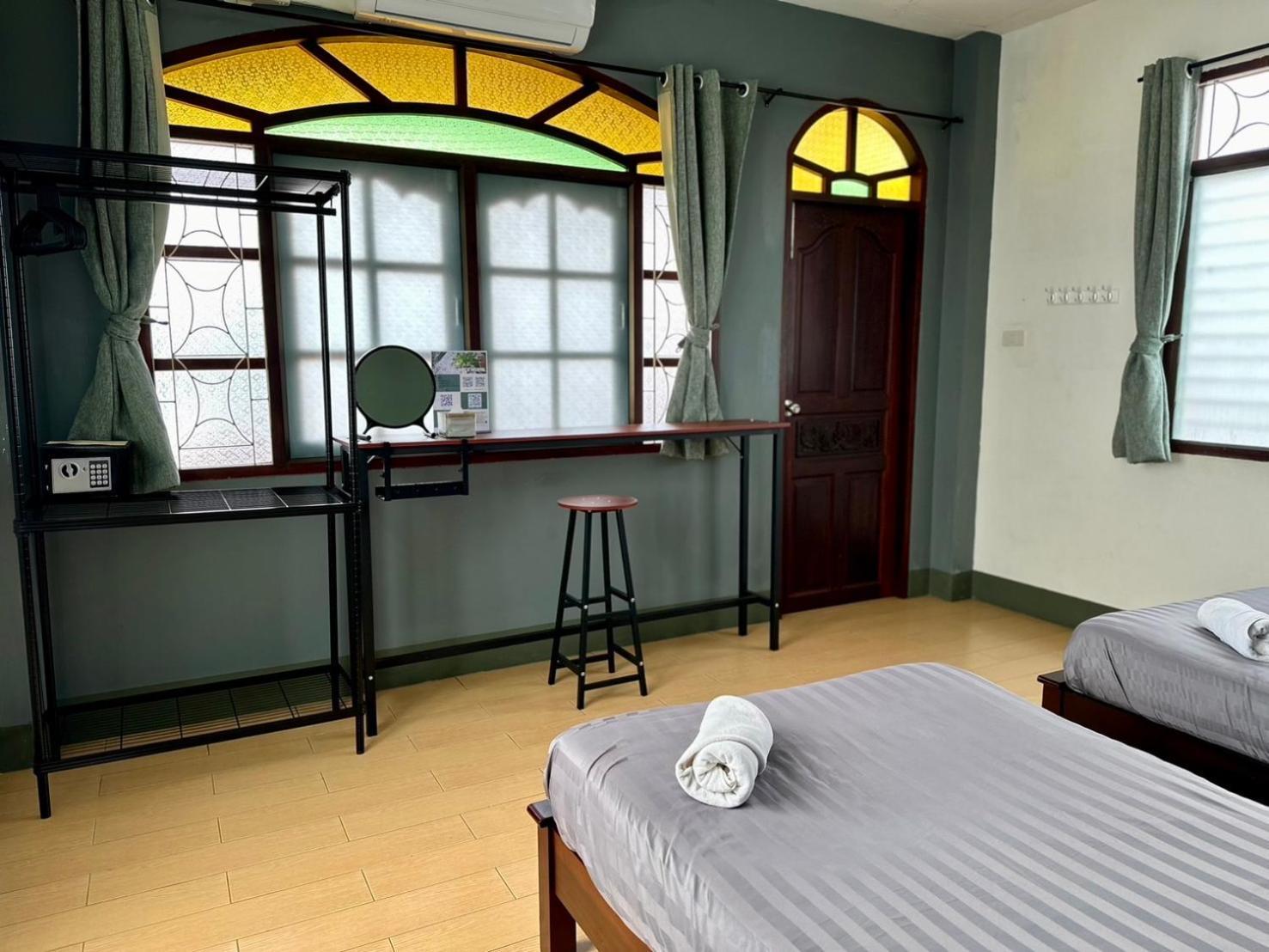 Niece Hostel Phuket - Sha Extra Plus Dış mekan fotoğraf